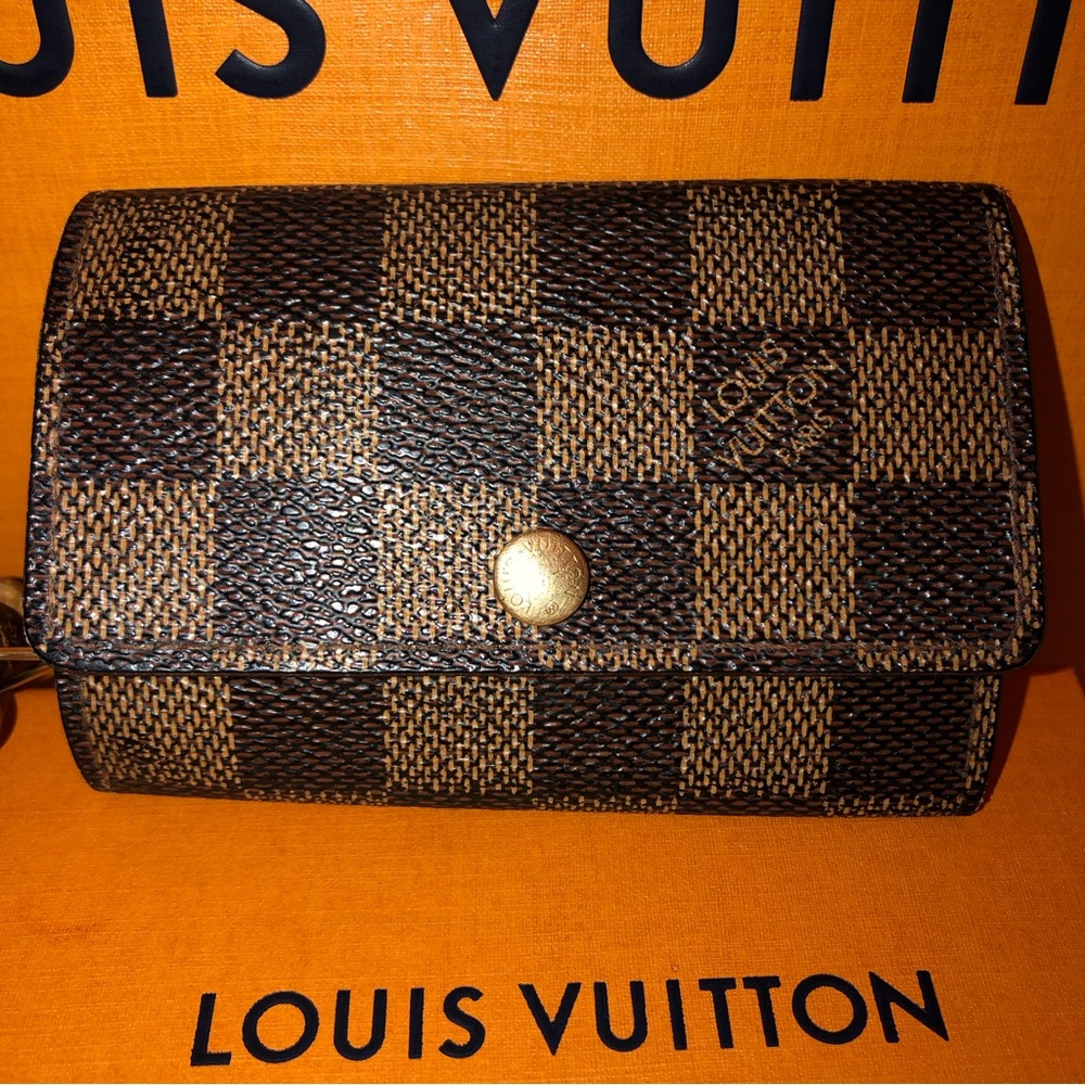 Louis Vuitton Damier Ebene 6 Key Holder